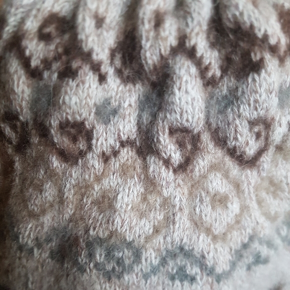 ☃️ Capello 100% Canadian Wool Touque 🍁 - Picture 5 of 8